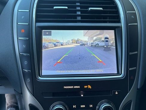 Used 2020 Lincoln Nautilus Reserve image 25