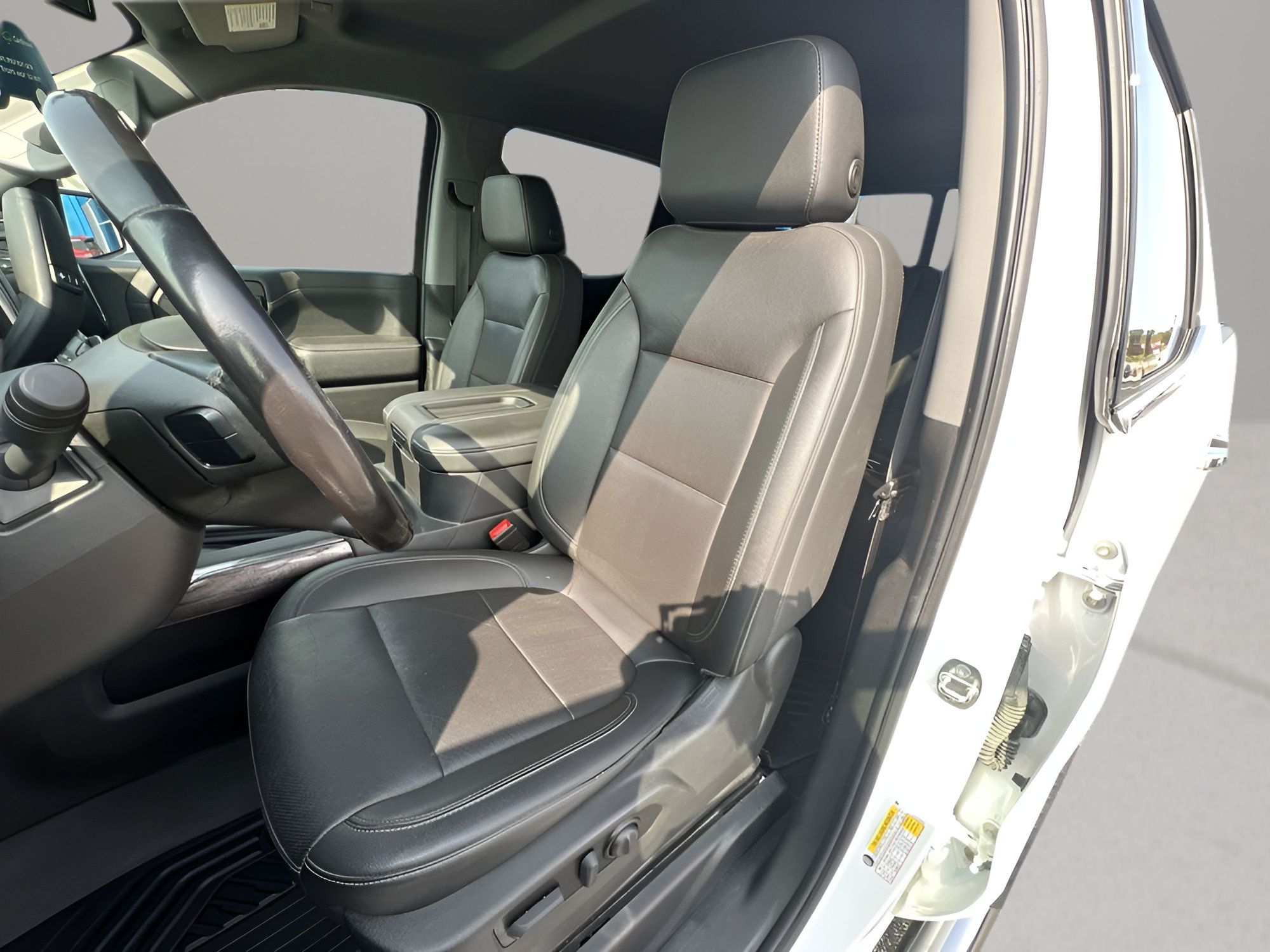 Certified 2022 Chevrolet Silverado 1500 LTZ AWD/4WD image 19