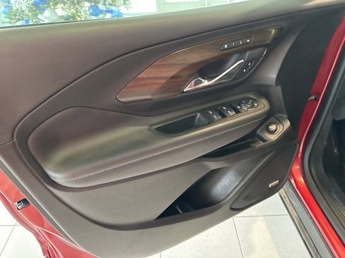 Used 2018 GMC Terrain Denali w/ Advanced Safety Package image 9