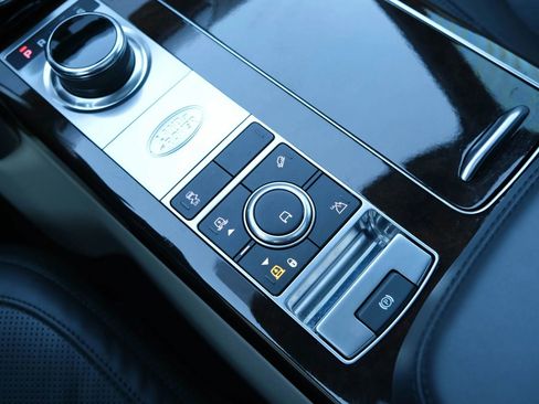 Used 2020 Land Rover Range Rover HSE image 47