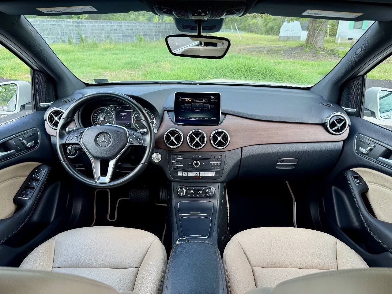 Used 2015 Mercedes-Benz B 250e image 19