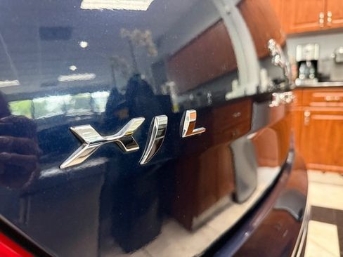 Used 2014 Jaguar XJ L Portfolio RWD image 12