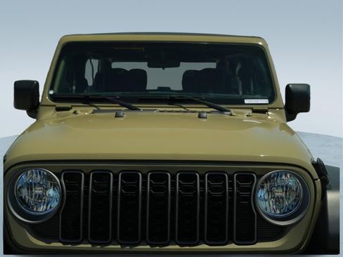 Used 2025 Jeep Wrangler Sport AWD/4WD image 33