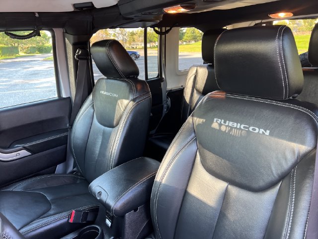 Used 2016 Jeep Wrangler Unlimited Rubicon AWD/4WD image 18