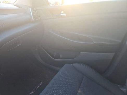 Used 2020 Hyundai Tucson SEL image 16