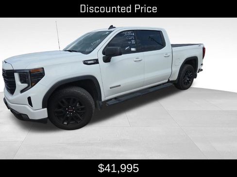 Used 2024 GMC Sierra 1500 Elevation w/ X31 Off-Road Package AWD/4WD image 3