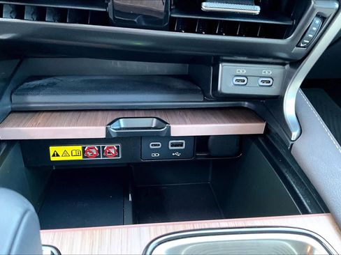 Used 2023 Lexus RX 350 Premium w/ Accessory Package AWD/4WD image 16