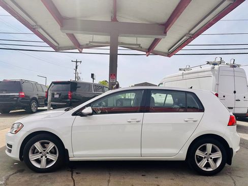 Used 2017 Volkswagen Golf Wolfsburg Edition image 12