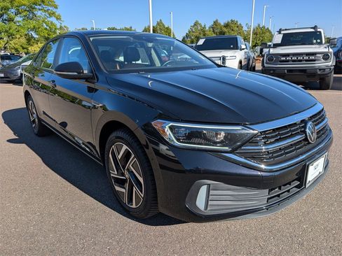 Used 2023 Volkswagen Jetta SEL image 7