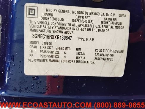 Used 1999 Chevrolet Suburban 2WD w/ Preferred Equipment Group 3 image 20