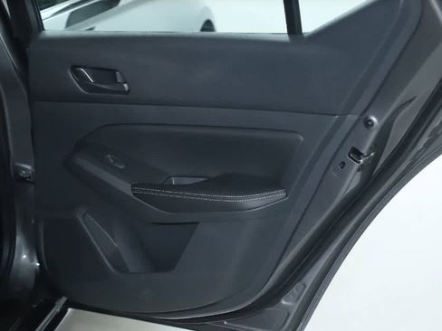 Used 2024 Nissan Altima 2.5 SV w/ SV Premium Package image 31