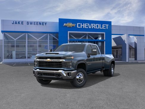 New 2026 Chevrolet Silverado 3500 LT w/ All Star Edition AWD/4WD image 10