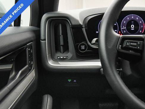 Used 2024 Porsche Cayenne Coupe image 33