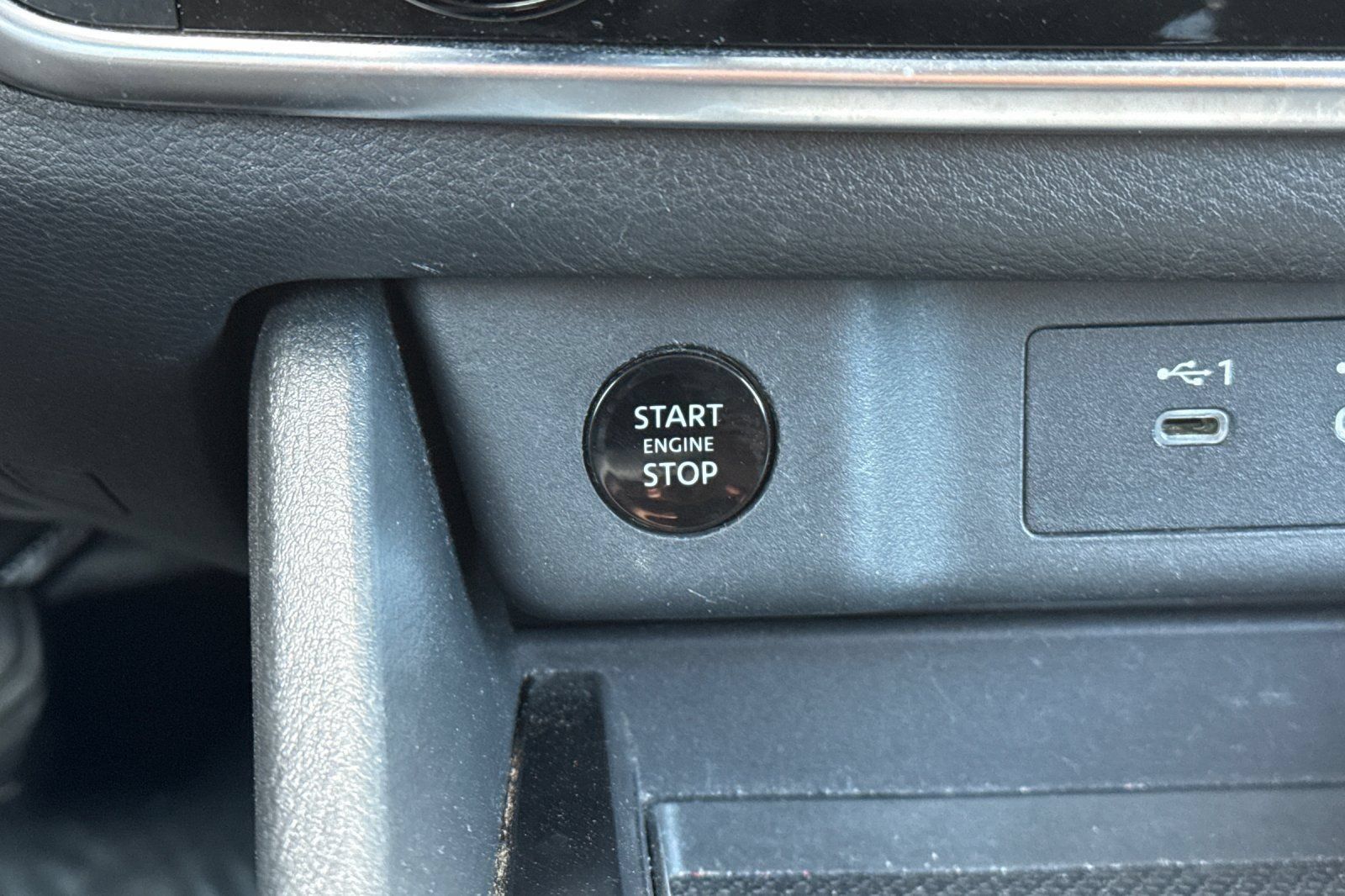 Certified 2024 Nissan Rogue S AWD/4WD image 29