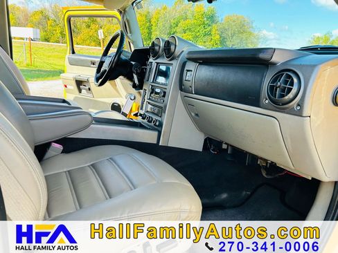 Used 2003 HUMMER H2 w/ Preferred Equipment Group image 24