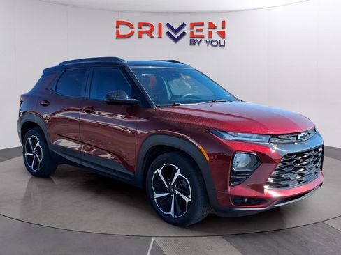 Used 2022 Chevrolet TrailBlazer RS w/ Technology Package image 7