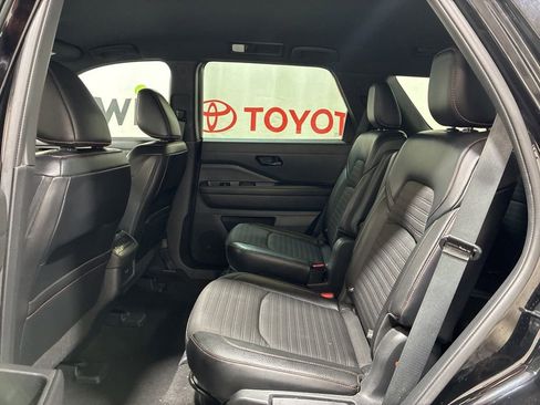 Used 2023 Nissan Pathfinder Rock Creek AWD/4WD image 21