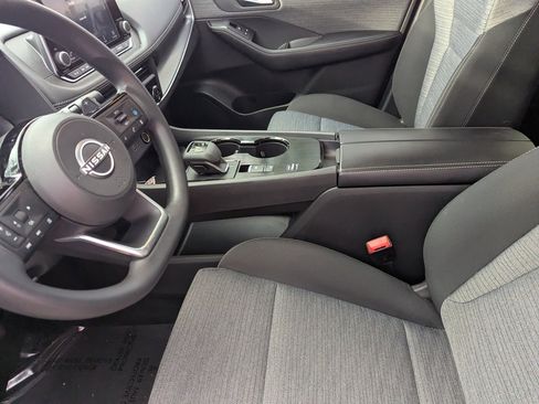 Certified 2023 Nissan Rogue SV image 19