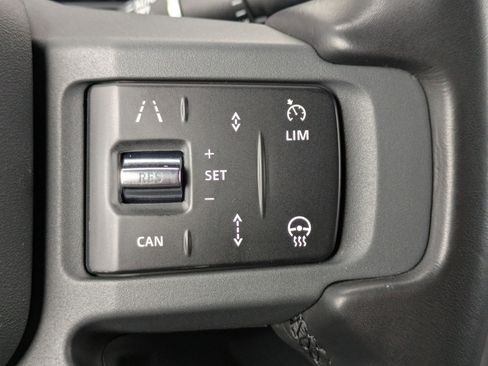 Certified 2024 Land Rover Defender 130 X-Dynamic SE image 17