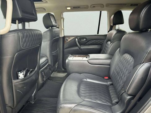 Used 2019 INFINITI QX80 Luxe w/ 22" Wheel Package AWD/4WD image 11