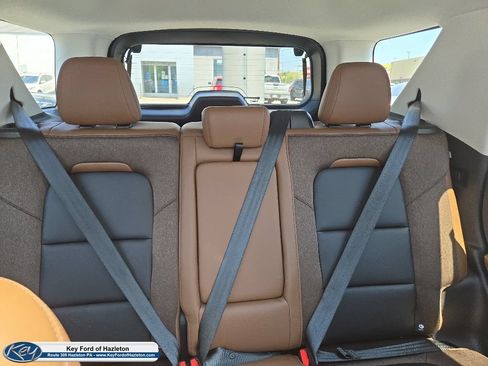 Certified 2025 Ford Bronco Sport Outer Banks w/ Outer Banks Tech Package+ AWD/4WD image 36