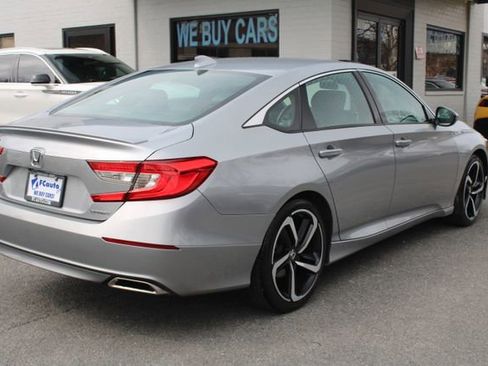 Used 2019 Honda Accord Sport image 9