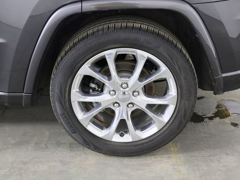 Used 2021 Jeep Grand Cherokee Overland image 44