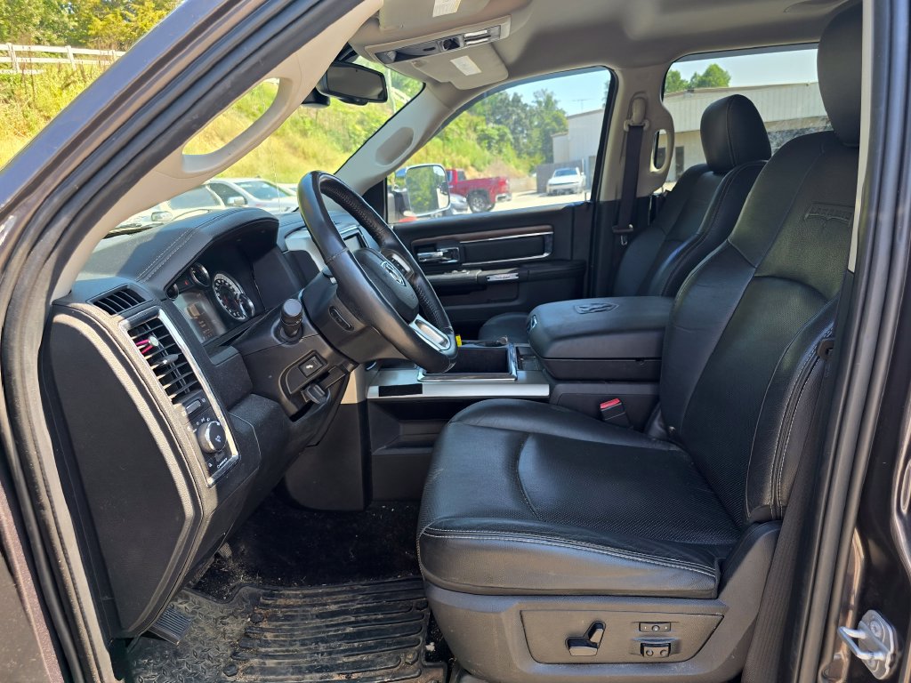 Used 2015 RAM 1500 Laramie w/ Convenience Group RWD image 4