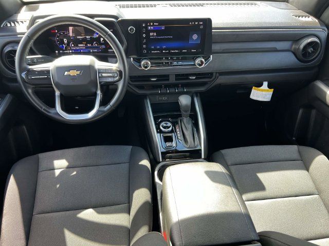 Used 2025 Chevrolet Colorado W/T w/ Advanced Trailering Package AWD/4WD image 12