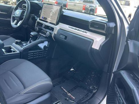 Certified 2024 Toyota Tacoma TRD Off-Road image 29