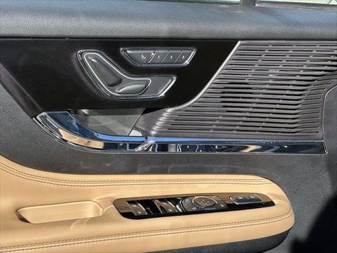 Used 2022 Lincoln Corsair Reserve w/ Elements Package image 12