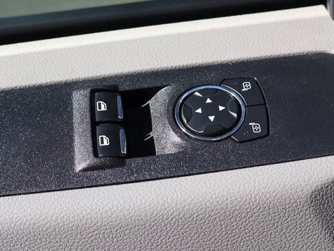 Used 2021 Ford F550 2WD Regular Cab Super Duty image 18