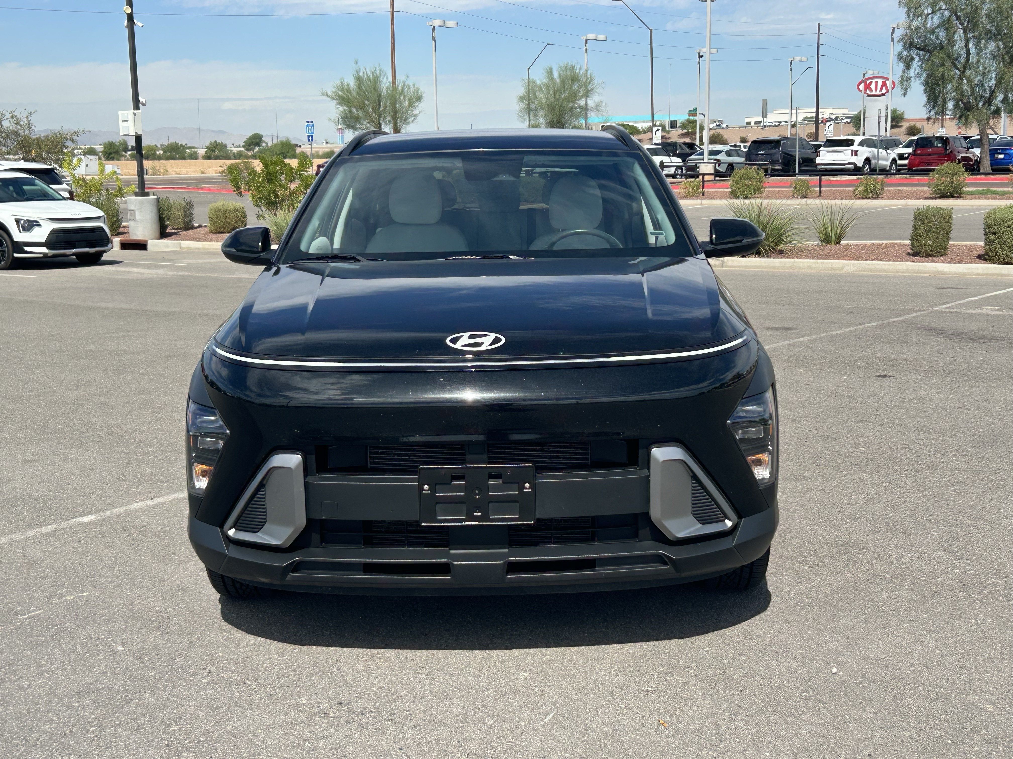 Used 2025 Hyundai Kona SEL FWD image 8