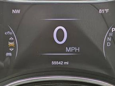 Used 2019 Jeep Grand Cherokee Limited AWD/4WD image 11