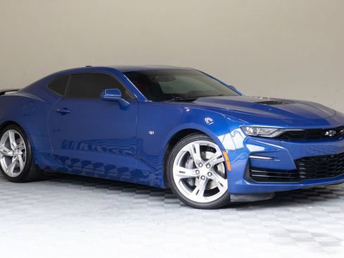 Used 2022 Chevrolet Camaro SS RWD image 2