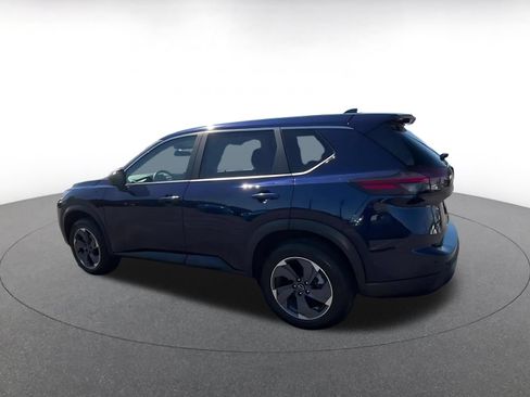 Used 2025 Nissan Rogue SV FWD image 10