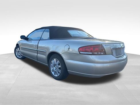 Used 2005 Chrysler Sebring Limited image 6