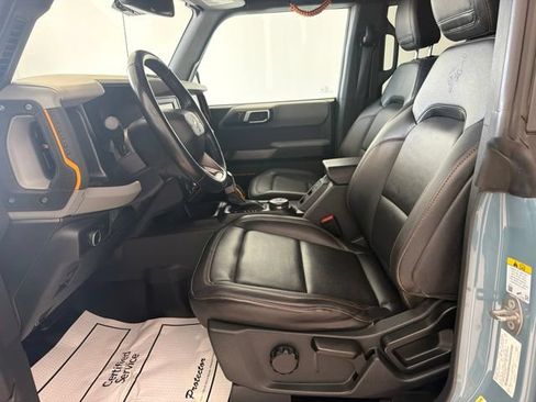 Used 2022 Ford Bronco Badlands w/ Sasquatch Package AWD/4WD image 16