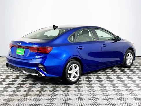 Used 2023 Kia Forte LXS FWD image 8