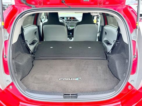 Used 2014 Toyota Prius C Two image 15