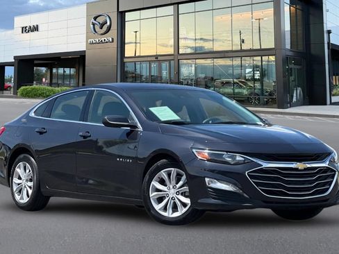 Used 2023 Chevrolet Malibu LT FWD image 2