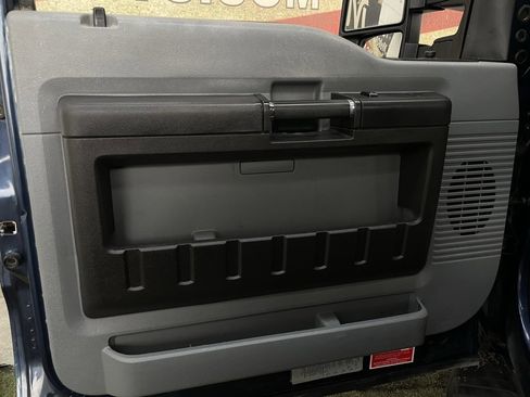 Used 2015 Ford F250 XL w/ Power Equipment Group image 27