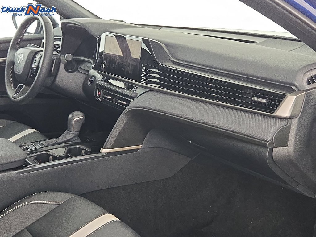 Used 2026 Toyota Camry SE FWD image 33