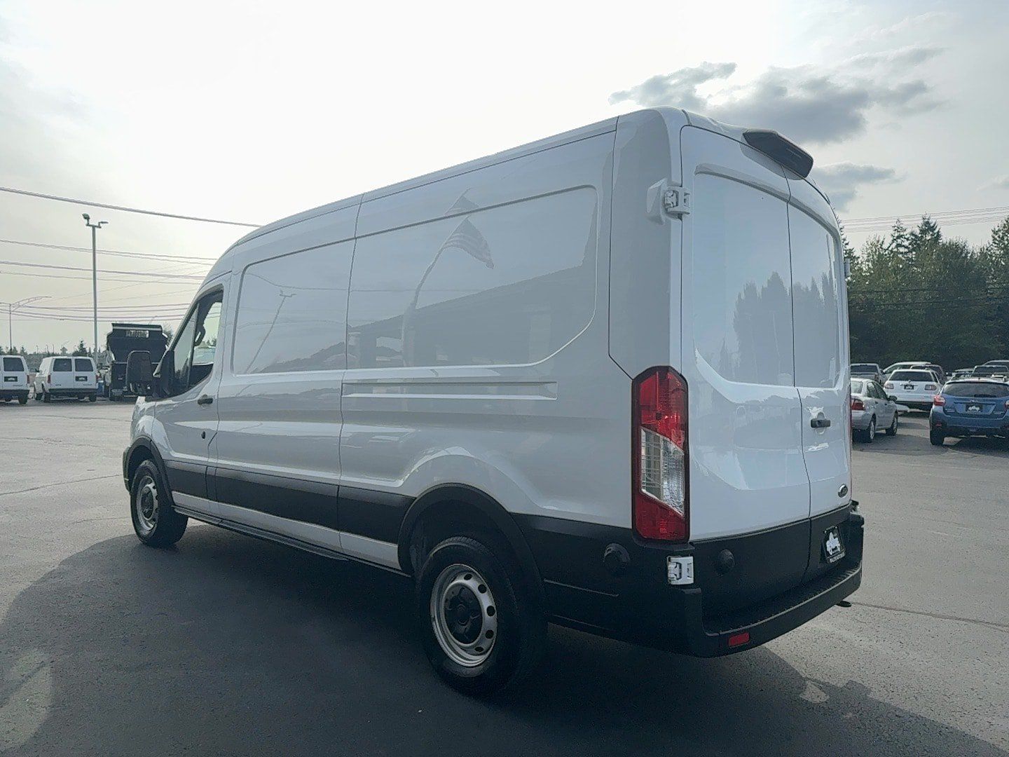 Used 2024 Ford Transit 250 148 Medium Roof w/ Load Area Protection Package RWD image 8