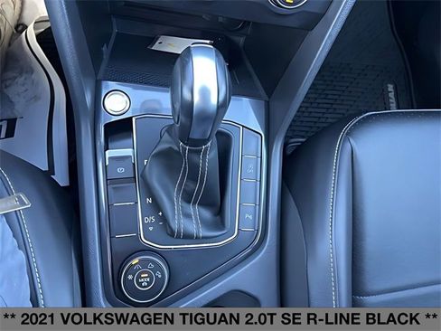 Used 2021 Volkswagen Tiguan SE R-Line image 30
