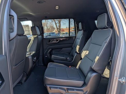 New 2026 GMC Yukon XL Elevation AWD/4WD image 31
