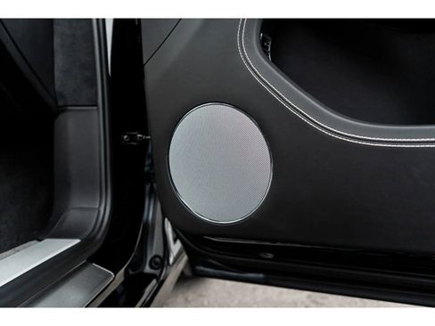 Used 2023 Bentley Continental GT V8 image 39