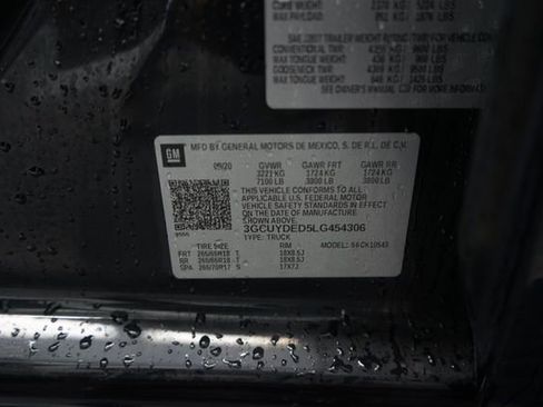 Used 2020 Chevrolet Silverado 1500 LT image 20