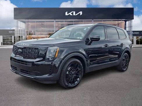 Used 2021 Kia Telluride EX w/ EX Premium Package AWD/4WD image 3