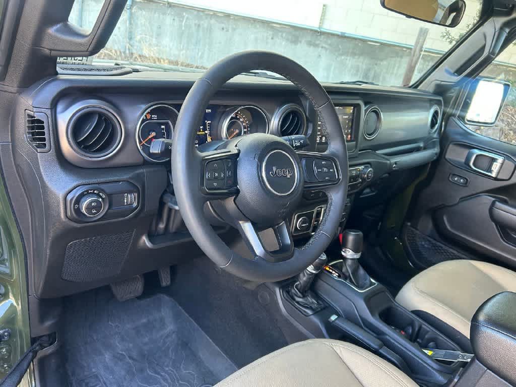 Used 2023 Jeep Gladiator Sport AWD/4WD image 2